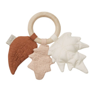 Rattle, Leaves w/ maple wood ring - OCS Mix Caramel