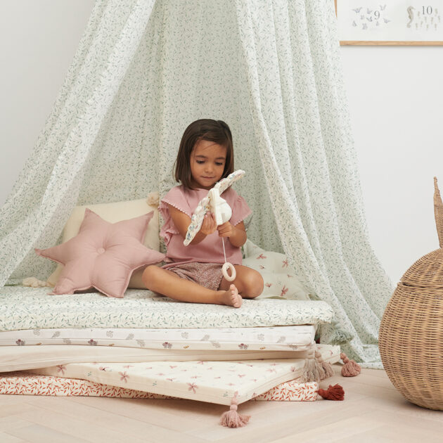 Cushion, Star - OCS Dusty Rose - Image 4