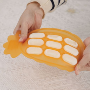 Silicone Pineapple Nibble Tray - Banana
