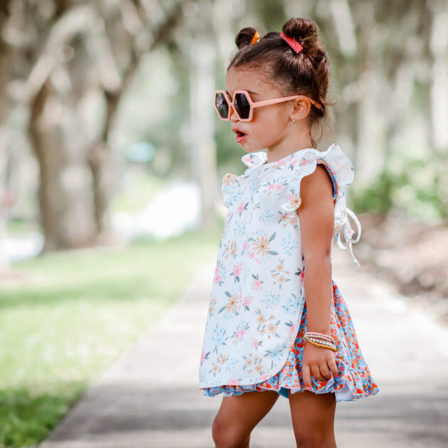 Pastel Floral Flutter Bib - Image 2