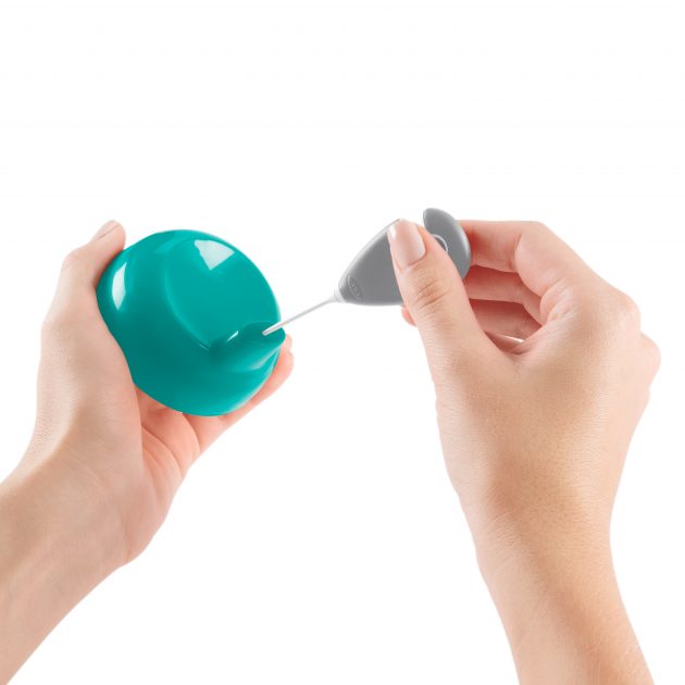 OXO TOT BOTTLE AND CUP CLEANING SET - GREY - Image 4