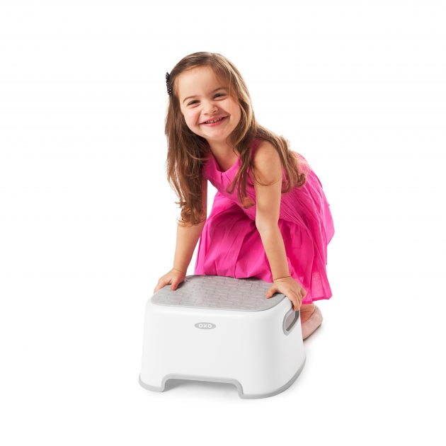 OXO TOT STEP STOOL - GREY - Image 2