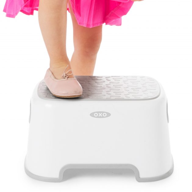 OXO TOT STEP STOOL - GREY - Image 4